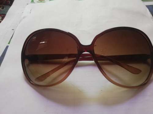 SUNGLASSES