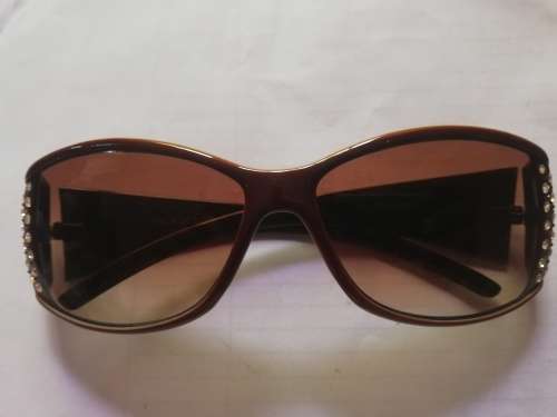 SUNGLASSES