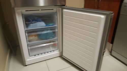 Bosch Fridge (320L)