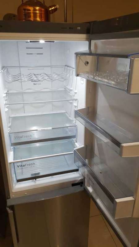 Bosch Fridge (320L)