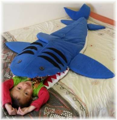 SHARKY SLEEPING BAG