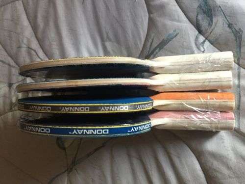 Outdoor Table Tennis Table + 4 Donnay Bats