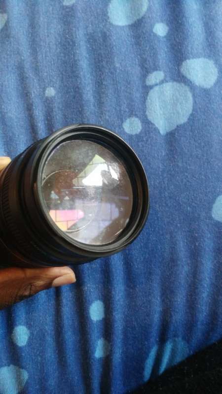 Canon 75-300mm 3.5-5.6 III USM Ultrasonic zoom lens worth R4600 new