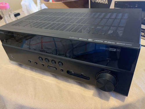 Yamaha RX-V483