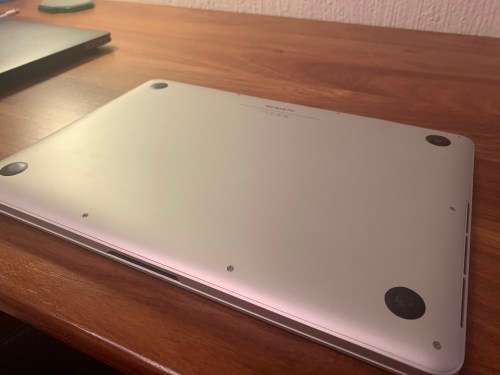 Macbook Pro Retina 13inch (i5, 256GB SSD, 8GB RAM, 2015)