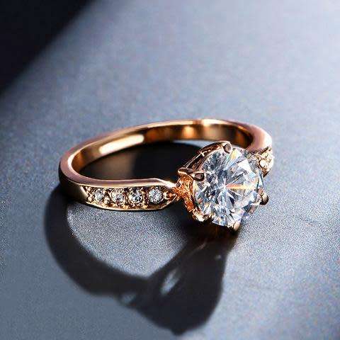 Beautiful Rose Gold 1.75ct Zircon Ring