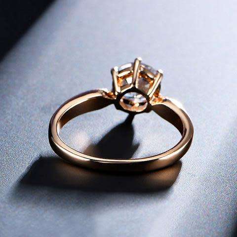 Beautiful Rose Gold 1.75ct Zircon Ring