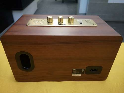 SHOX GOLD BLUETOOTH SPEAKER (BL5606)