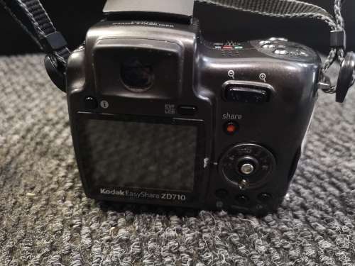 KODAK ZD710 CAMERA