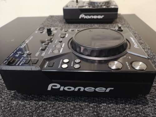 PIONEER CDJ-400 MIXER PAIR