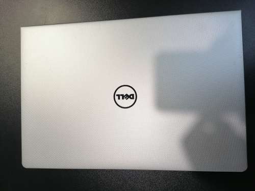 LAPTOP DELL
