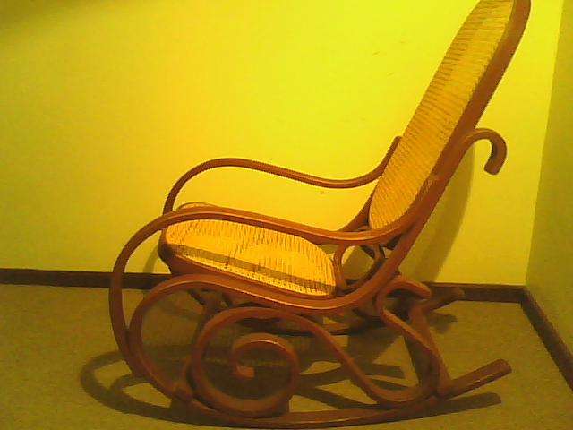 Bentwood rocking chair in very good condition, REDUCED PRICE!!BARGAIN!!!!