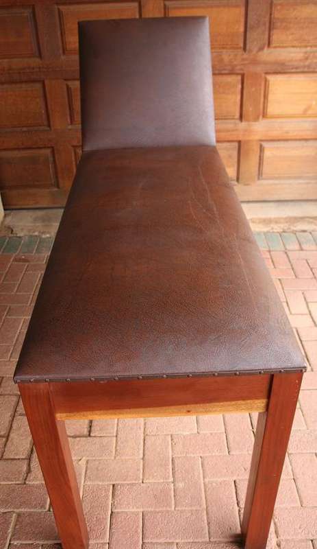 Gorgeous Vintage Wooden  Lounger/Medical Examination Bed!