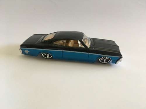 Hot Wheels , 65 Chevy Impala , loose , unboxed
