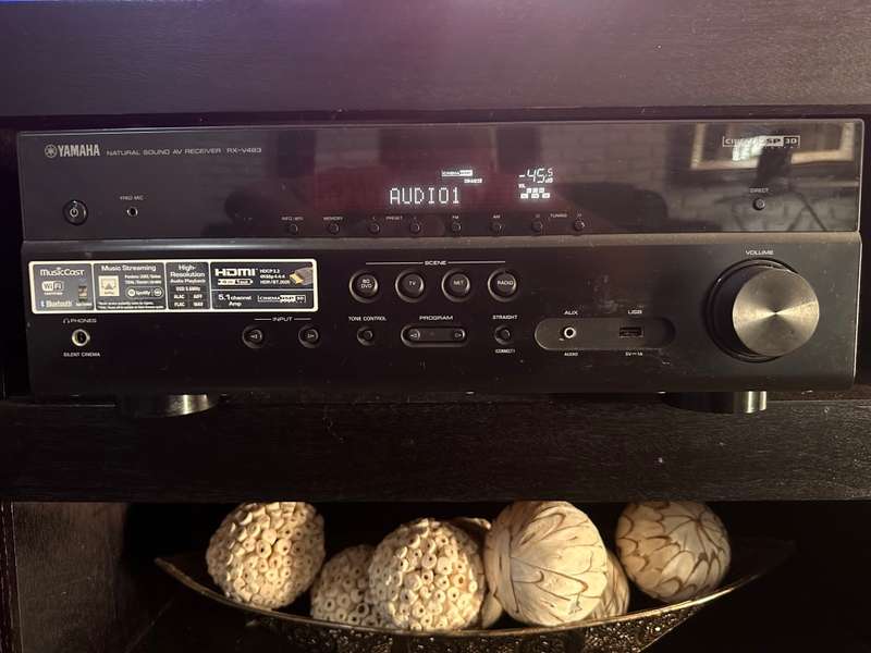 Yamaha RX-V483 5.1 Receiver