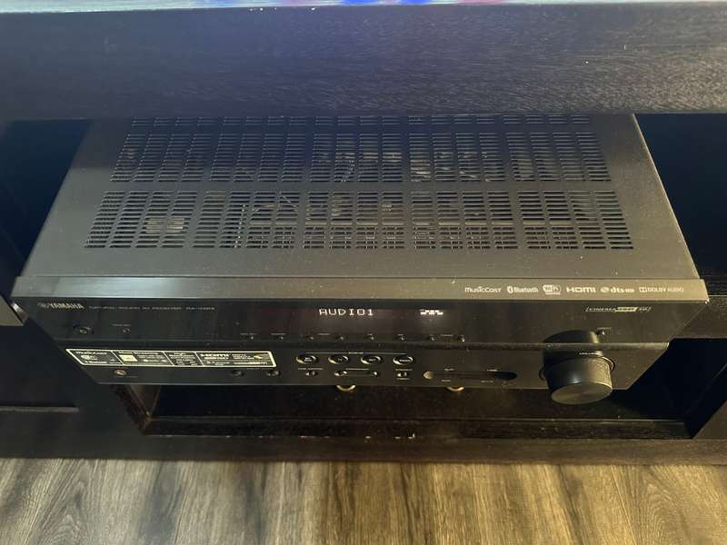 Yamaha RX-V483 5.1 Receiver