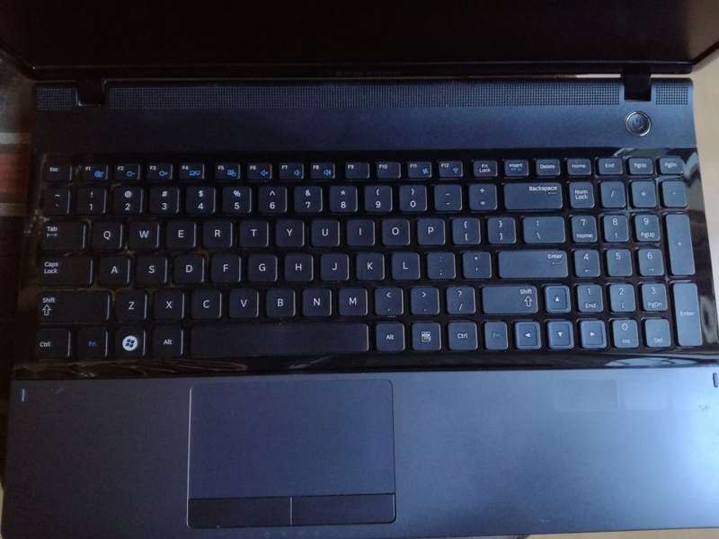 Samsung NP300E5A