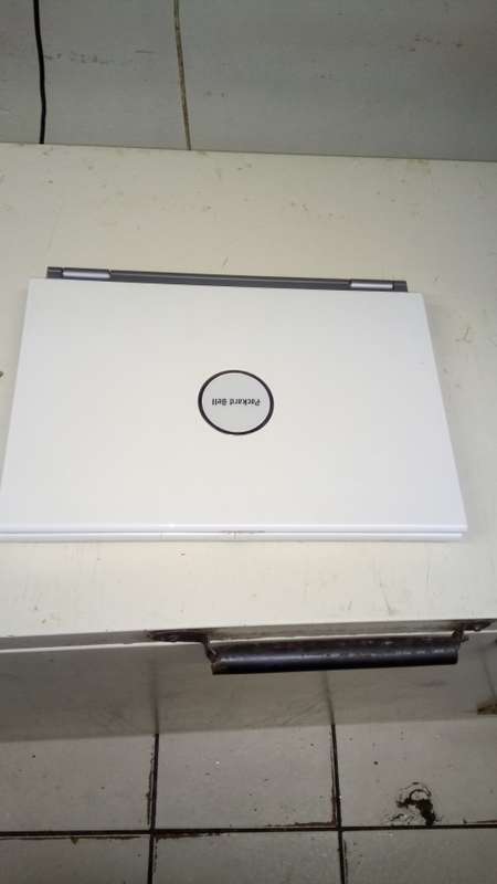 Packard Bell 17.1" for repair or spares