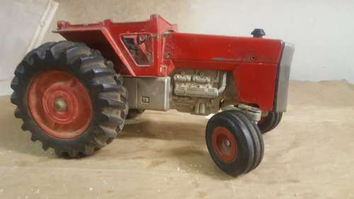 Die cast Massey Furguson Tractor