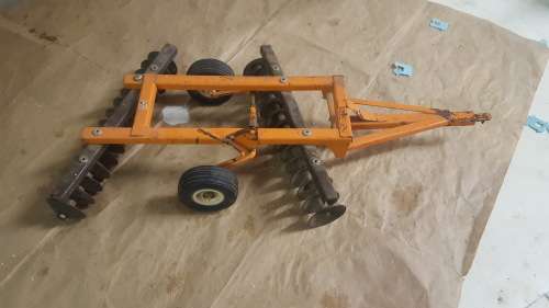 Pressed steel 2 axle goble