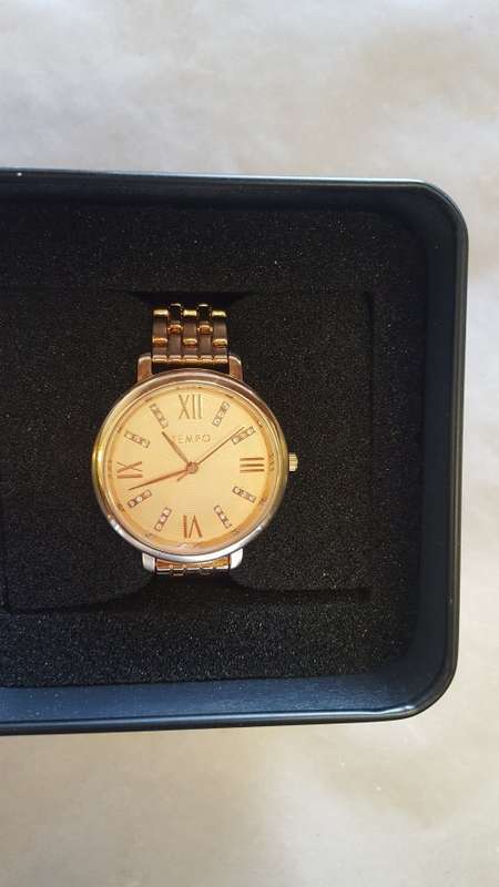 Tempo Gold Watch