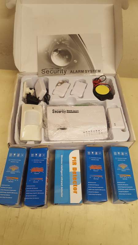 Wireless Alarm system with  6 wireless motionsensors