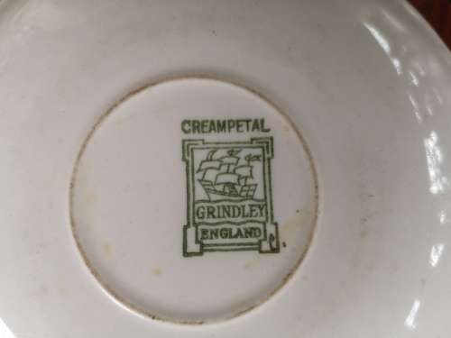 Cream Petal Porcelain set