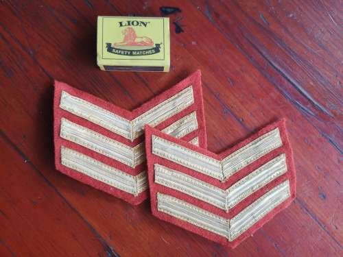 Unknown set of Sergeant chevrons
