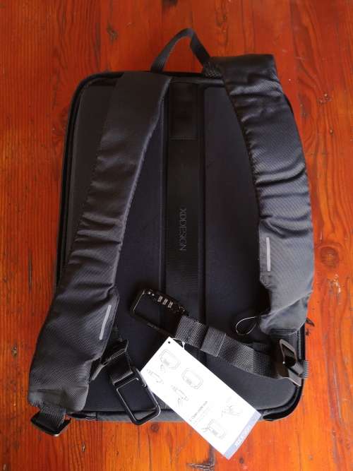 Anti theft laptop bag / backpack