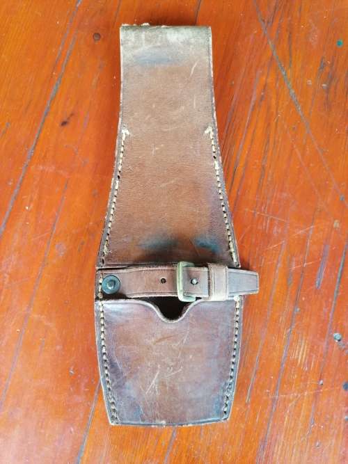 British / Colonial Brown Leather Bayonet Frog
