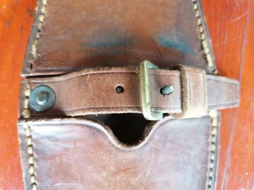 British / Colonial Brown Leather Bayonet Frog