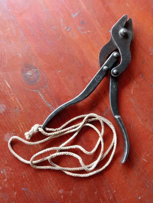 British WW1 / WW2 Trench Wire Cutter