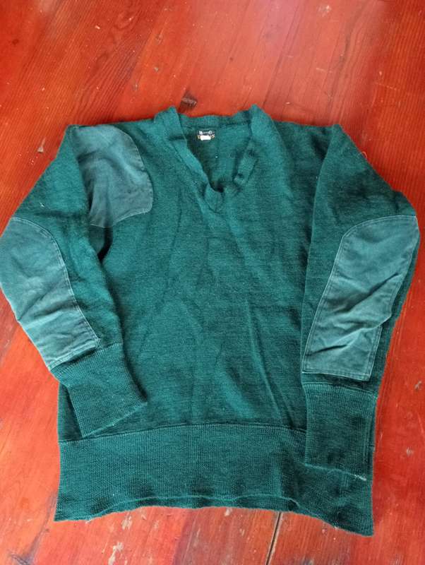 Rhodesian bottle green `smarts` jersey by Wintex
