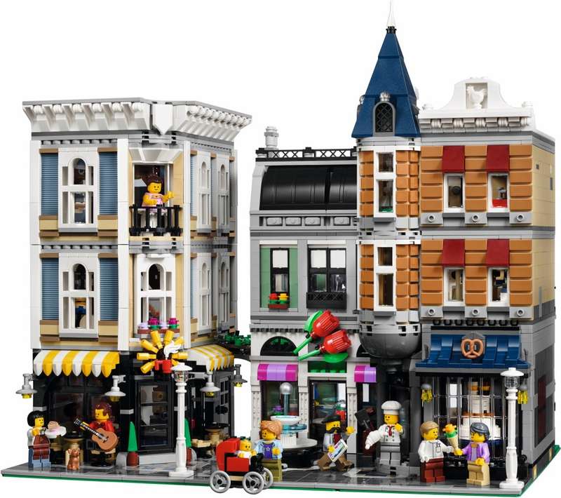New LEGO Creator Expert Assembly Square Modular Building - New in Sealed Box - Discontinued (10255)
