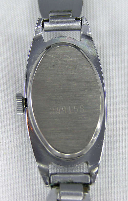 Rare - 1970`s Russian Chaika 17 Jewels Ladies`s Mechanical Watch