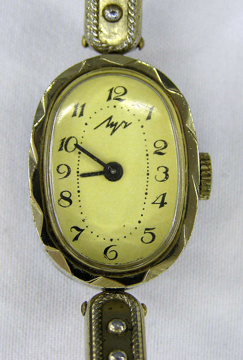 Rare - 1970`s Silver Tone Russian Luch Ladies`s Mechanical Watch