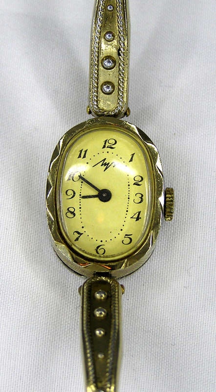 Rare - 1970`s Silver Tone Russian Luch Ladies`s Mechanical Watch