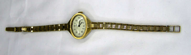 Rare - 1970`s Gold Tone Russian Luch Ladies`s Mechanical Watch