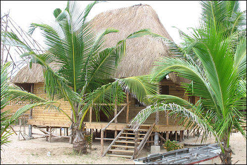 Holiday Accommodation in Barra, Mozambique - Sleeps 2