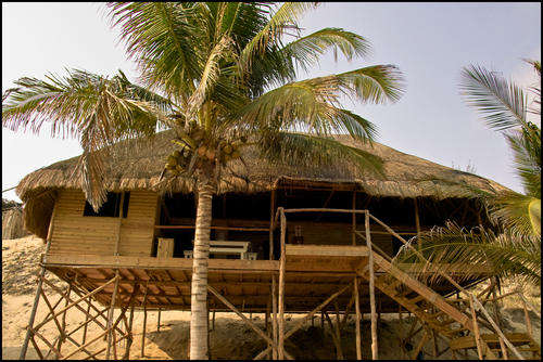 Holiday Accommodation in Barra, Mozambique - Sleeps 4