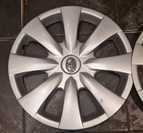Toyota corolla hubcaps