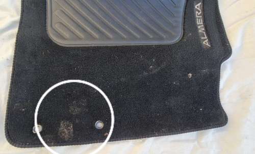 Nissan Almera mats