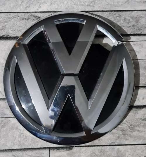 Vw Caddy front badge