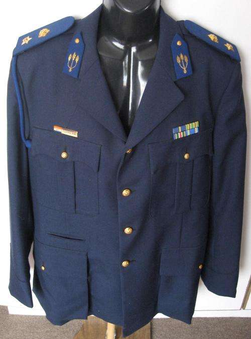 Old SOUTH AFRICAN POLICE SERVICE uniform - 1995 - Lieutenant Colonel rank - medal ribbons included