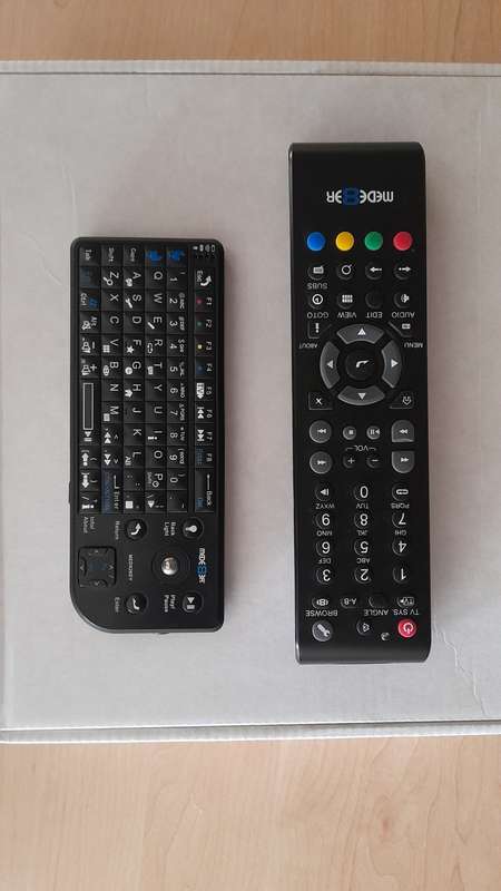 Mede8er MED500X2 Media Player + Wireless Keyboard + Wifi