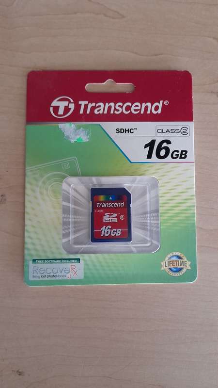 Sanyo Dual Camera Xacti 720p HD VPC-CG10 Camcorder + Free 16GB SD Card