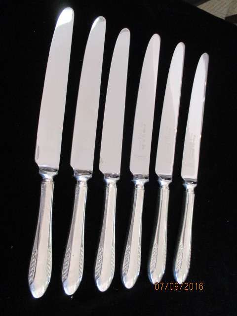 Silver plated dinner knives