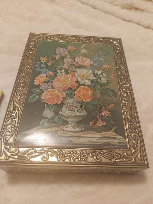 Victorian flower tin