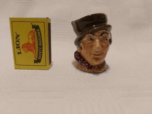 Toby Jug (Royal Doulton Sam Weller Character Jug )