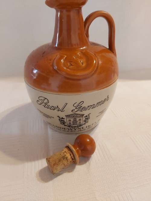 Ceramic KWV Paarl Gemmer Brandewynlikeur jug AND Cuvee Speciale  jug with 3 cups